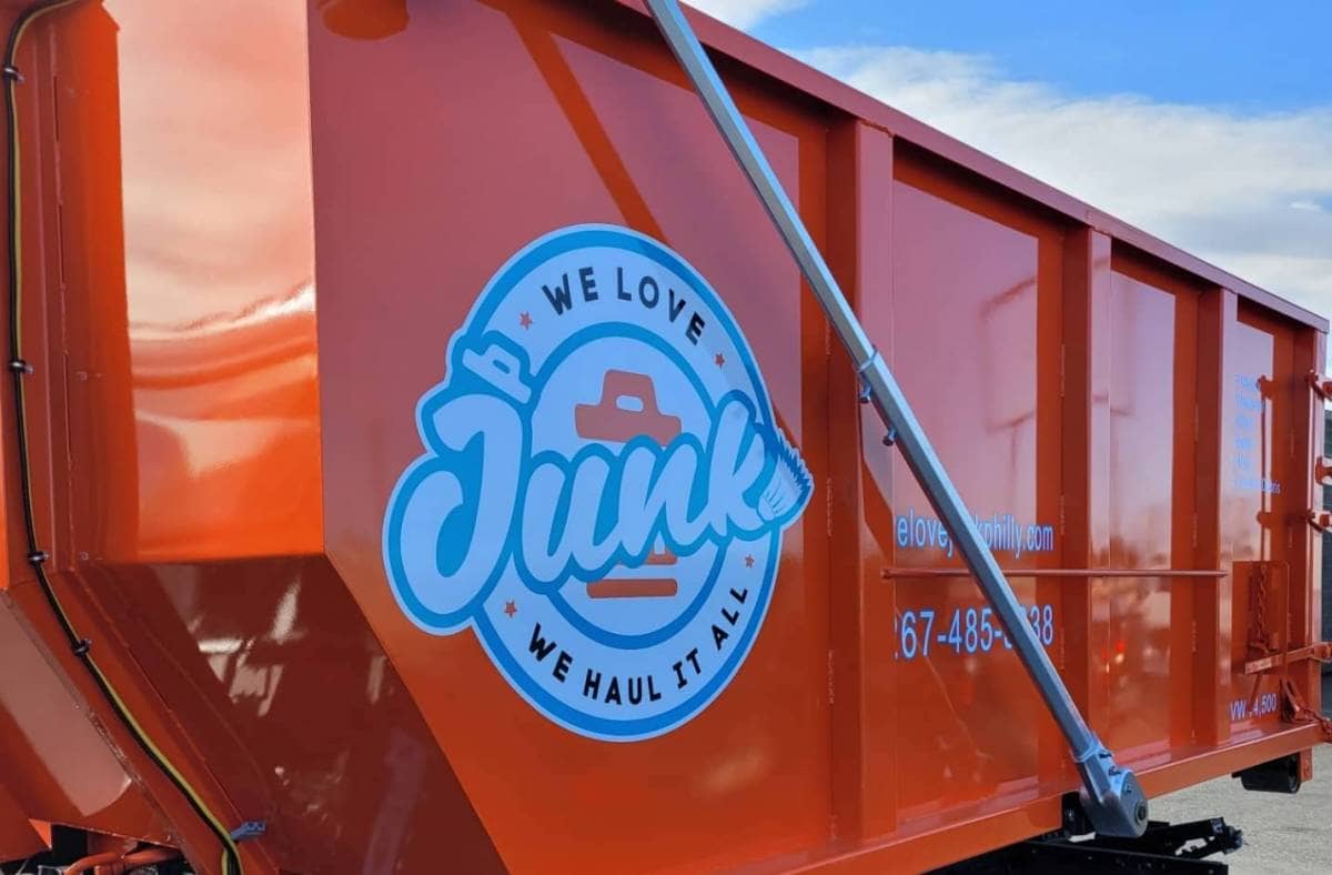 dumpster-rental-truck dumpster-rental-truck