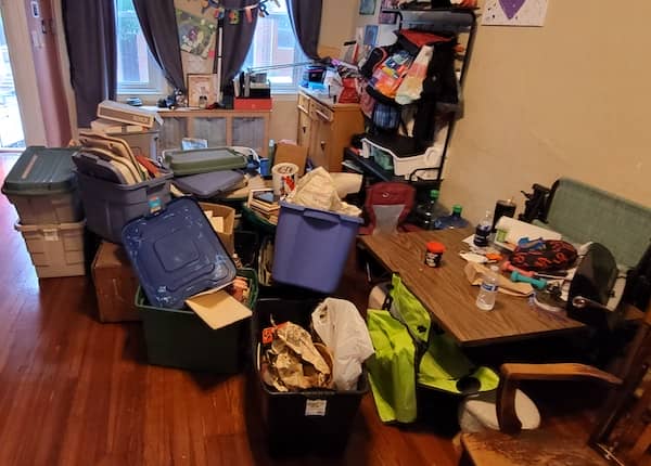 cluttered-house-needs-cleanout Philadelphia house before cleanout