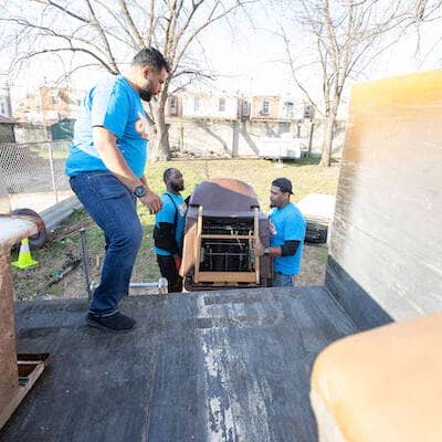 furniture-removal-truck