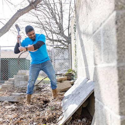 light demolition expert on job site