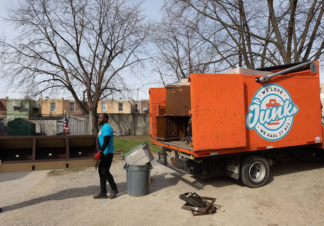 philadelphia-commercial-junk-removal (1) philadelphia-commercial-junk-removal (1)